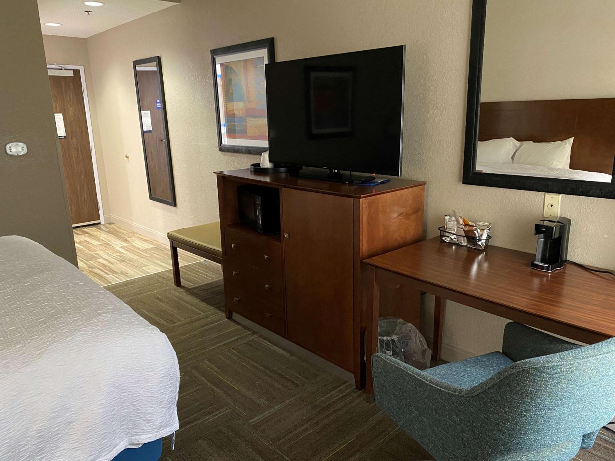 Hampton Inn Ft. Chiswell-Max Meadows Luaran gambar