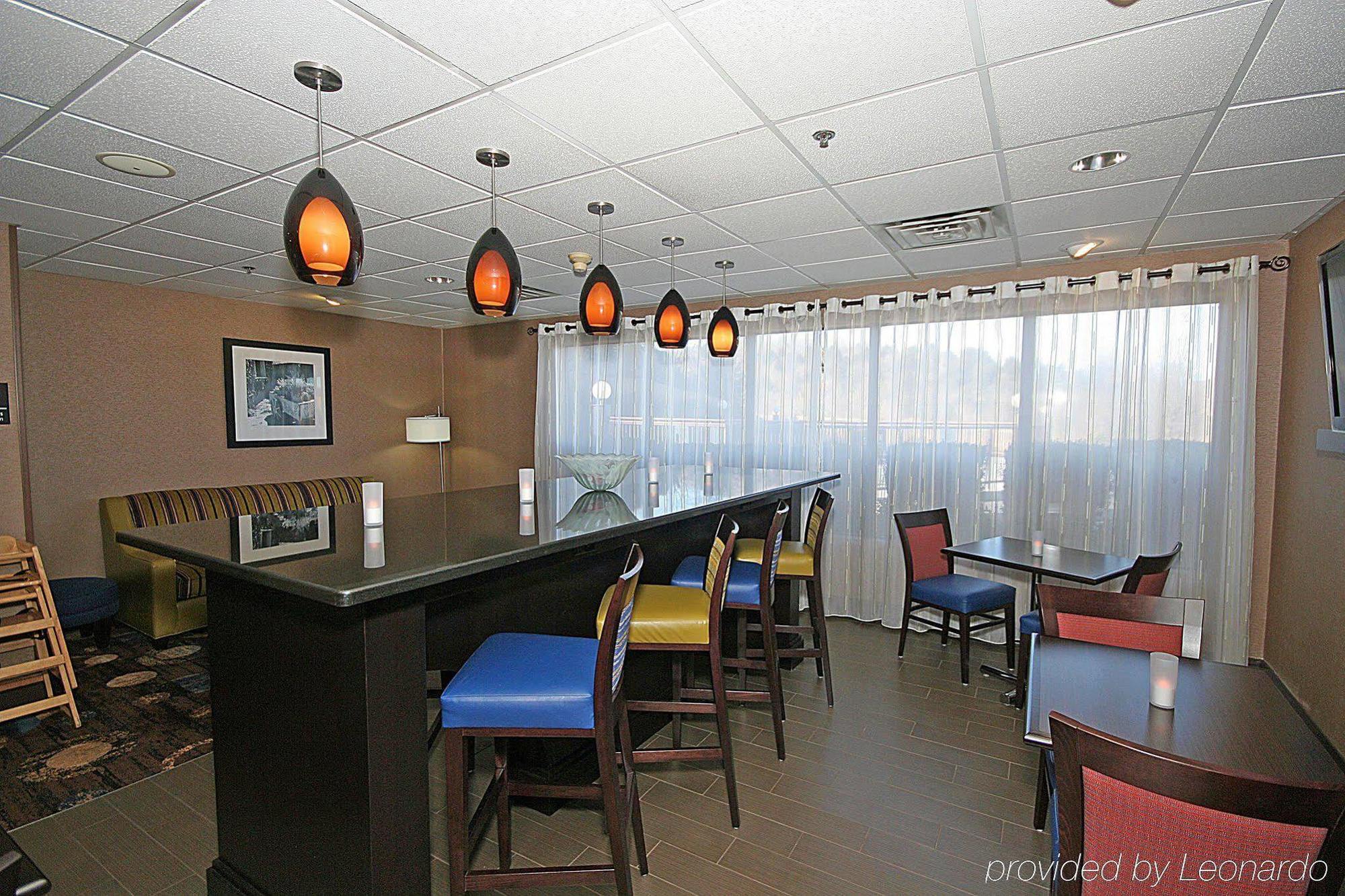 Hampton Inn Ft. Chiswell-Max Meadows Restoran gambar